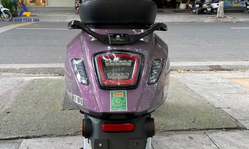 Xe Ally Vegas EV-H1 trang bị động cơ công suất 1500W