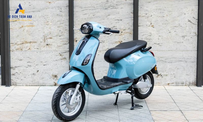 Canely S là một trong những mẫu xe máy điện dáng Vespa được ưa chuộng nhất hiện na